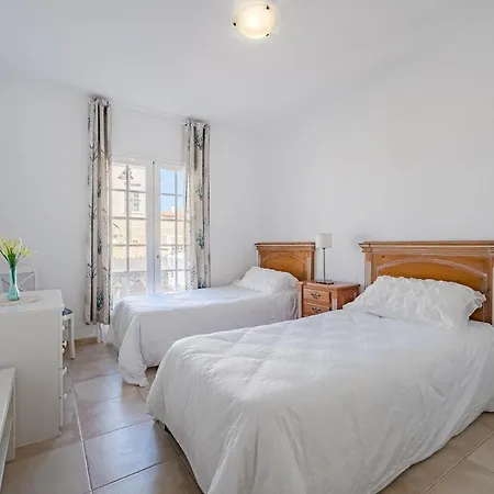 Villa En Costa Adeje *