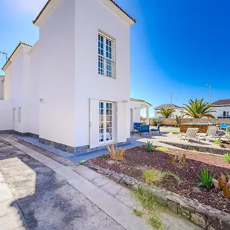 Villa En Costa Adeje וילה