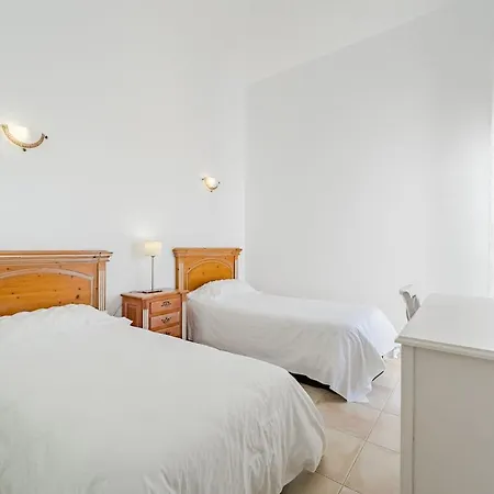 Villa En Costa Adeje Вилла